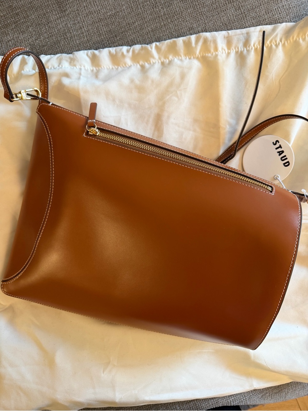 Staud Mia Shoulder Bag NWT - Picture 5 of 16